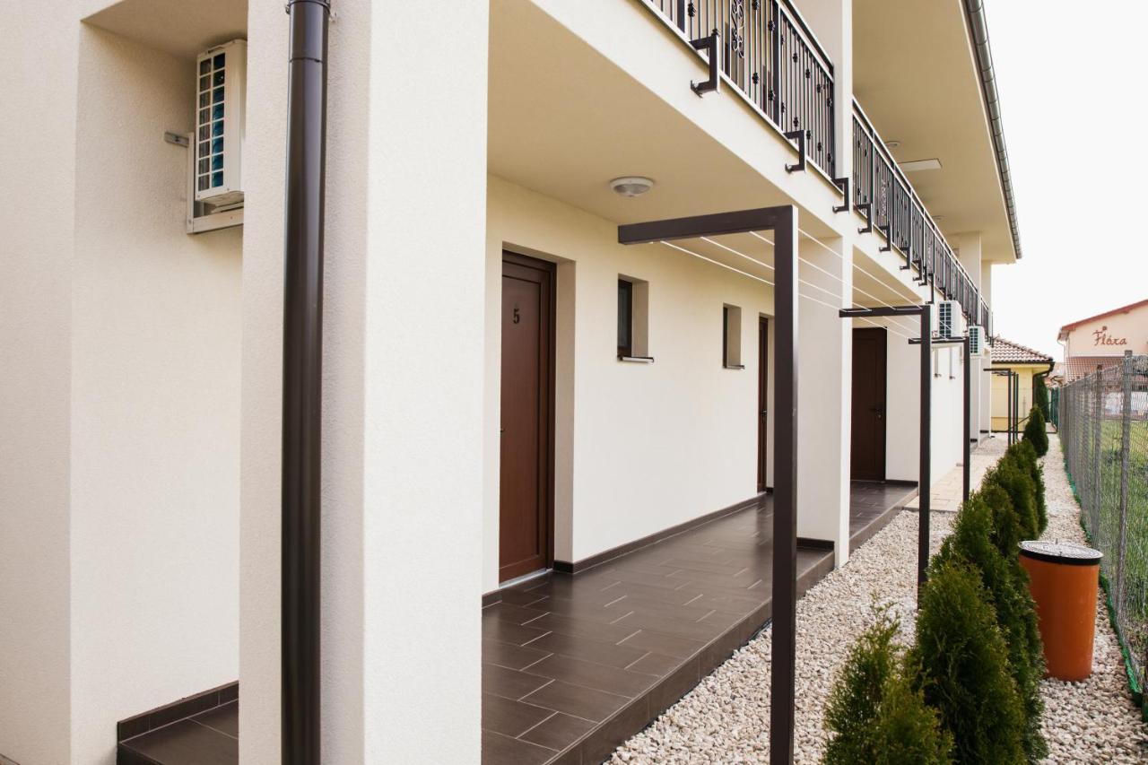 Jazmin Apartmany Veľký Meder Dış mekan fotoğraf
