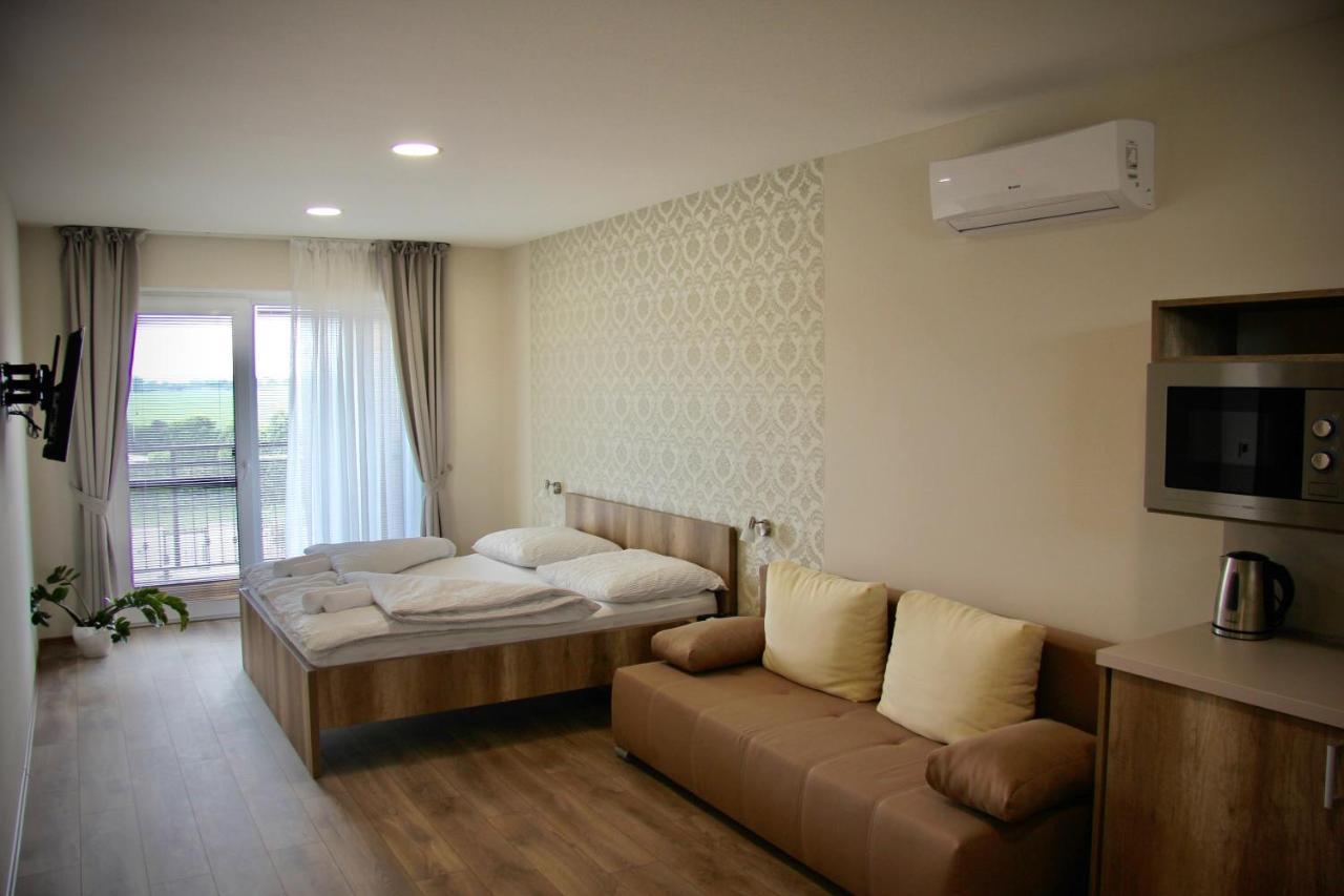 Jazmin Apartmany Veľký Meder Dış mekan fotoğraf